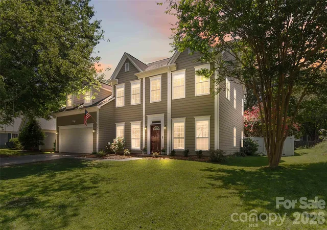 image of 8914 Raven Park Dr, Charlotte, NC 28216 | MLS# 4413312