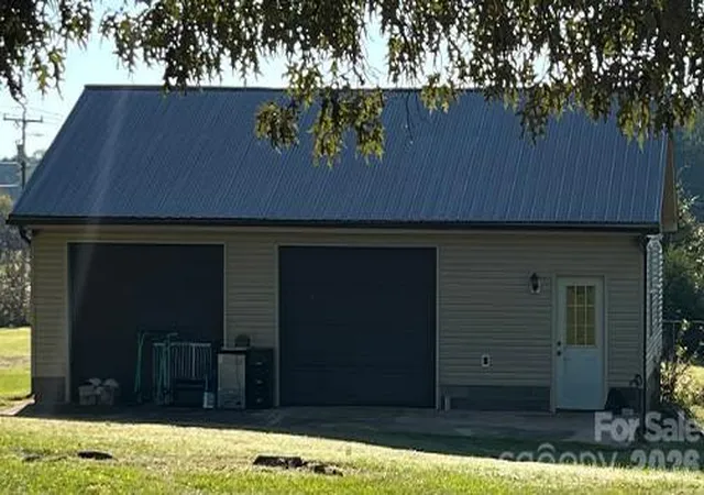 Single family home for sale at 1211 Sharon School Rd, Stony Point, NC 28678 | MLS# 4413333