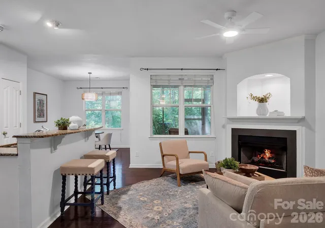 3rd image of 10747 Essex Hall Dr, Charlotte, NC 28277 | MLS# 4413338