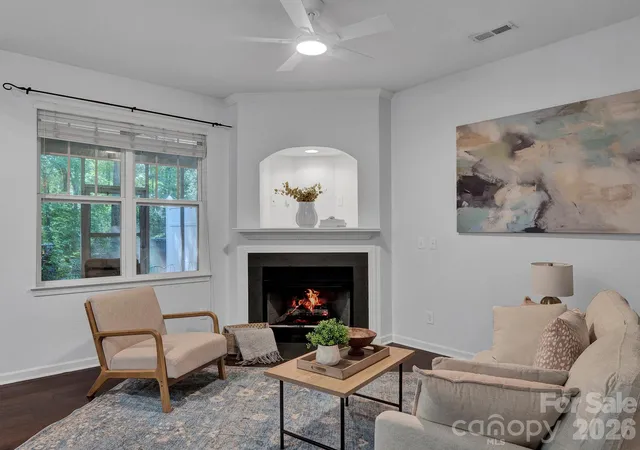 4th image of 10747 Essex Hall Dr, Charlotte, NC 28277 | MLS# 4413338