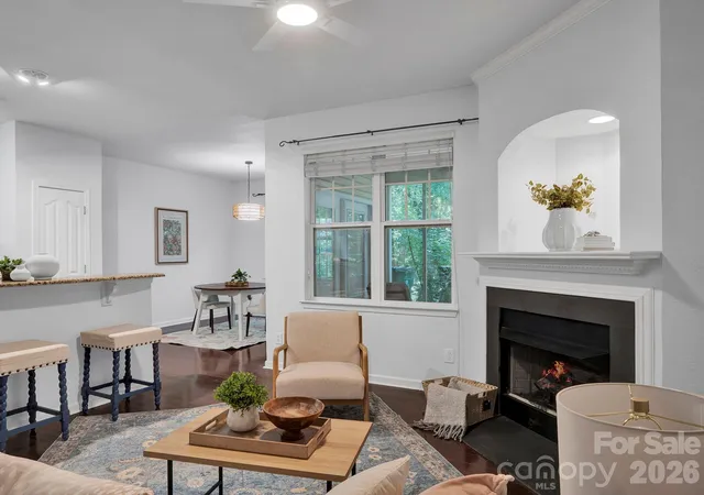 5th image of 10747 Essex Hall Dr, Charlotte, NC 28277 | MLS# 4413338