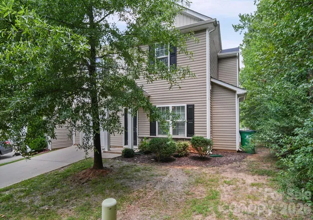 1st image of 6013 Vista Woods Ln, Charlotte, NC 28215 | MLS# 4413340