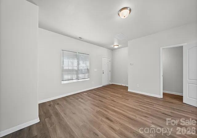 4th image of 6013 Vista Woods Ln, Charlotte, NC 28215 | MLS# 4413340