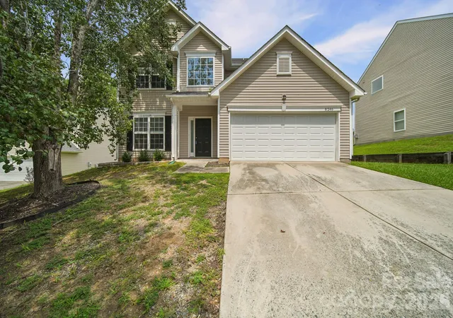1st image of 8246 Weeping Fig Ln, Charlotte, NC 28215 | MLS# 4413346