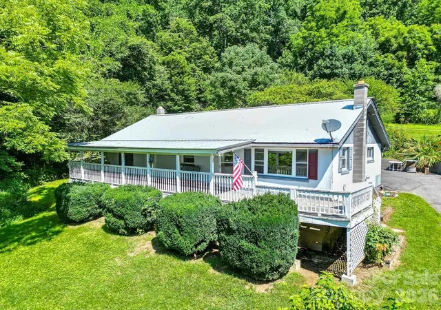 Photo 1 of Single family home for sale at 901 Rufus Robinson Rd, Sylva, NC 28779 | MLS# 4413347 | Listing updated on 2026-09-02