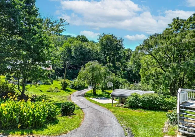 Photo 2 of Single family home for sale at 901 Rufus Robinson Rd, Sylva, NC 28779 | MLS# 4413347 | Listing updated on 2026-09-02