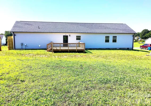 Photo 3 of Single family home for sale at 109 Wheat Fld Dr, Shelby, NC 28152 | MLS# 4413358 | Listing updated on 2026-09-13