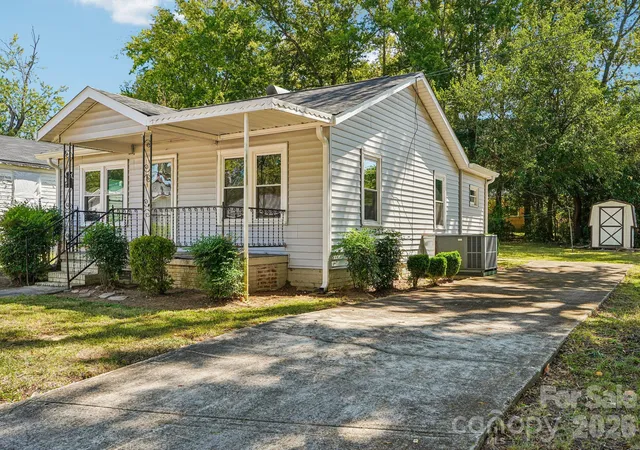 Photo 3 of Single family home for sale at 611 Clarinda St, Rock Hill, SC 29730 | MLS# 4413391 | Listing updated on 2026-10-03