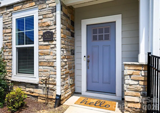 image of 5012 Calvine Mill Wy, Charlotte, NC 28205 | MLS# 4413396