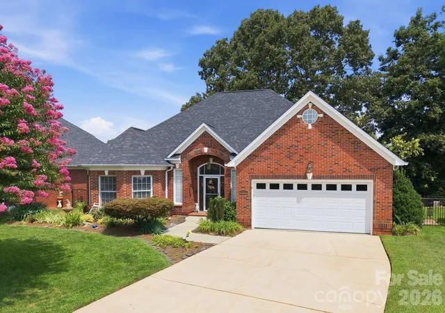 1st image of 1511 Elkhart Cir, Gastonia, NC 28054 | MLS# 4413408