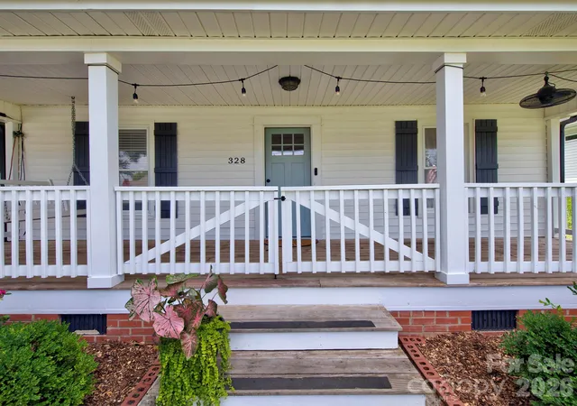 2nd image of 328 Piedmont Ave, Mount Holly, NC 28120 | MLS# 4413409