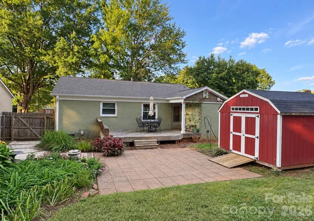 Photo 1 of Single family home for sale at 2720 Shamrock Dr, Charlotte, NC 28205 | MLS# 4413425 | Listing updated on 2026-10-26