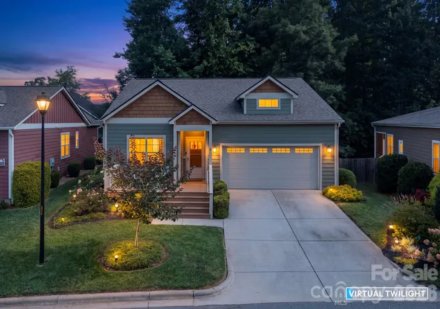 Photo 1 of Single family home for sale at 10 Meeting St, Asheville, NC 28803 | MLS# 4413434 | Listing updated on 2026-10-01