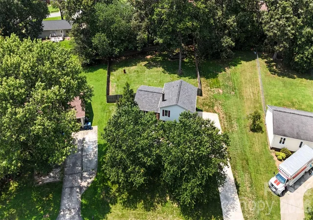 44th image of 1751 Piney Rd, Hickory, NC 28602 | MLS# 4413437