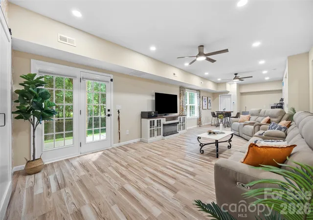 Photo 3 of Single family home for sale at 2209 Trading Ford Dr, Waxhaw, NC 28173 | MLS# 4413447 | Listing updated on 2026-10-03