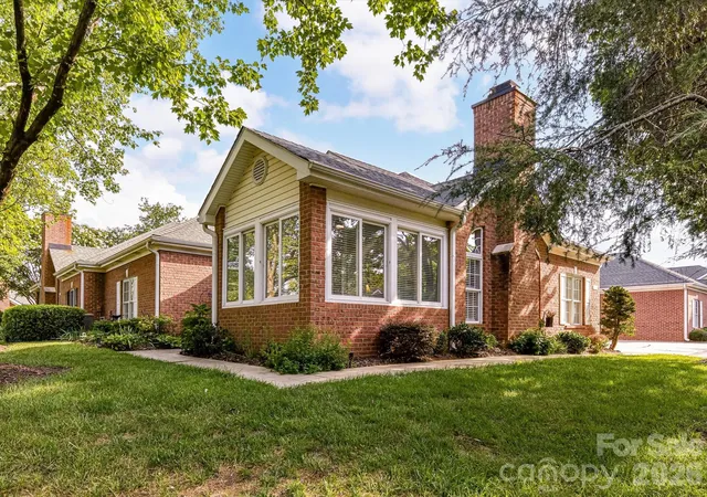 2nd image of 8316 Olde Troon Dr, Charlotte, NC 28277 | MLS# 4413453