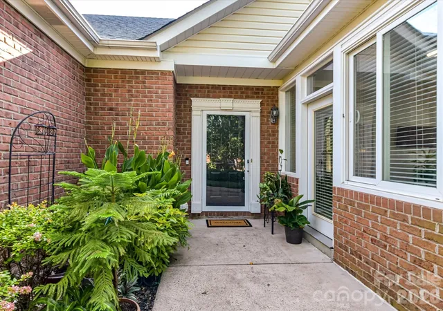 3rd image of 8316 Olde Troon Dr, Charlotte, NC 28277 | MLS# 4413453