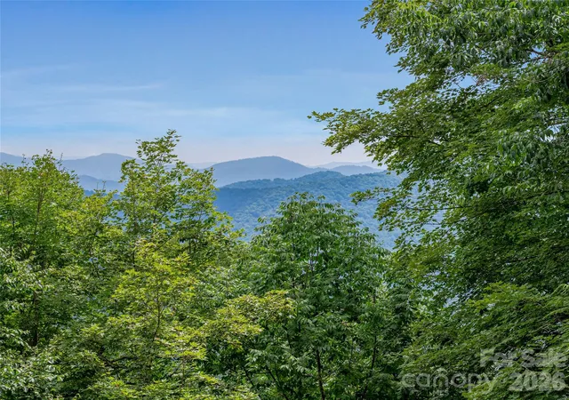 3rd image of 267 Trillium Pl, Burnsville, NC 28714 | MLS# 4413454