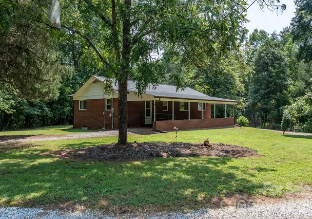 1st image of 4370 Dynasty Ln, Hudson, NC 28638 | MLS# 4413469