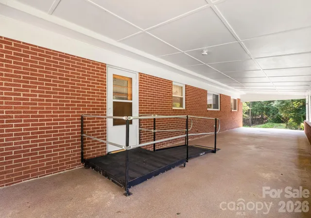 Photo 3 of Single family home for sale at 4370 Dynasty Ln, Hudson, NC 28638 | MLS# 4413469 | Listing updated on 2026-09-29