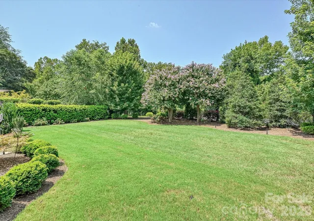 36th image of 2820 Irby Dr, Charlotte, NC 28209 | MLS# 4413472