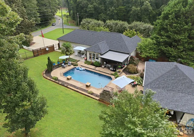 1st image of 359 Huffstetler Lake Rd, Dallas, NC 28034 | MLS# 4413475