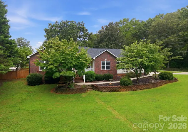 2nd image of 359 Huffstetler Lake Rd, Dallas, NC 28034 | MLS# 4413475