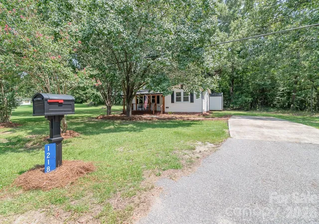 3rd image of 1218 Hammond Carnes Rd, Lancaster, SC 29720 | MLS# 4413480