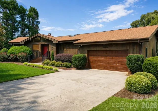 1st image of 3711 Blendwood Ln Ne, Hickory, NC 28601 | MLS# 4413481