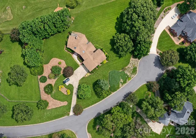 4th image of 3711 Blendwood Ln Ne, Hickory, NC 28601 | MLS# 4413481