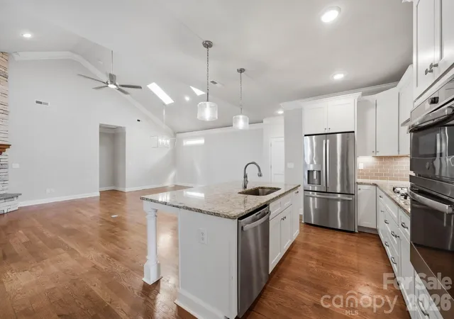 Photo 3 of Single family home for sale at 6103 Gold Springs Way, Denver, NC 28037 | MLS# 4413485 | Listing updated on 2026-09-28