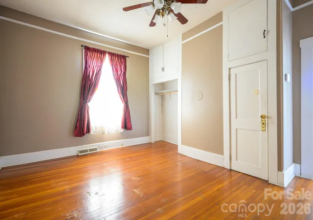 Photo 3 of Single family home for sale at 580 Baldwin Ave, Marion, NC 28752 | MLS# 4413490 | Listing updated on 2026-08-13