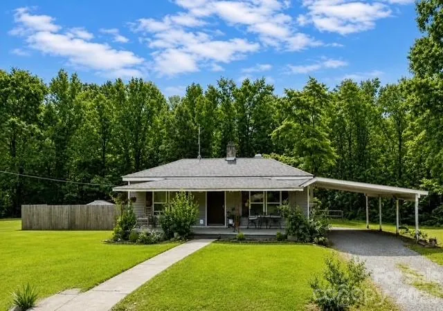 1st image of 6955 Sandhill Rd, Kershaw, SC 29067 | MLS# 4413498