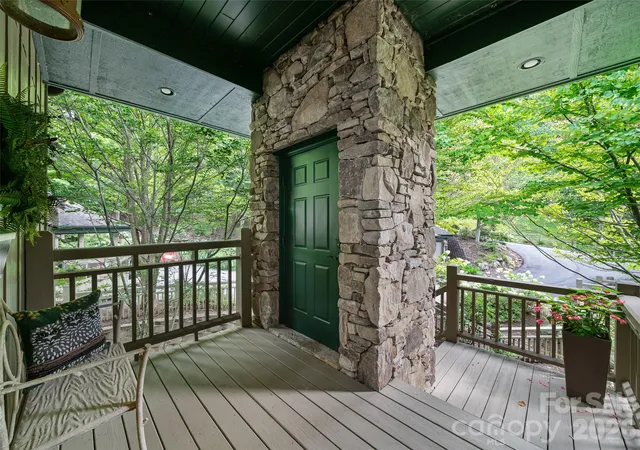 2nd image of 530 Andrew Banks Rd, Burnsville, NC 28714