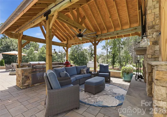 Photo 4 of Single family home for sale at 304 Stutts Rd #451, Mooresville, NC 28117 | MLS# 4413513 | Listing updated on 2026-10-16