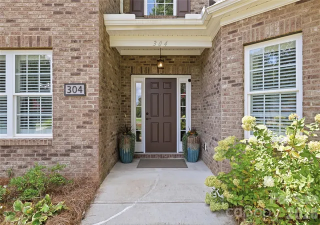 Photo 3 of Single family home for sale at 304 Stutts Rd #451, Mooresville, NC 28117 | MLS# 4413513 | Listing updated on 2026-09-21