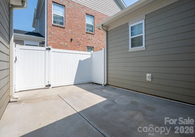 Photo 32 of Single family home for sale at 104 W Pine St, Lincolnton, NC 28092 | MLS# 4413515 | Listing updated on 2026-09-01