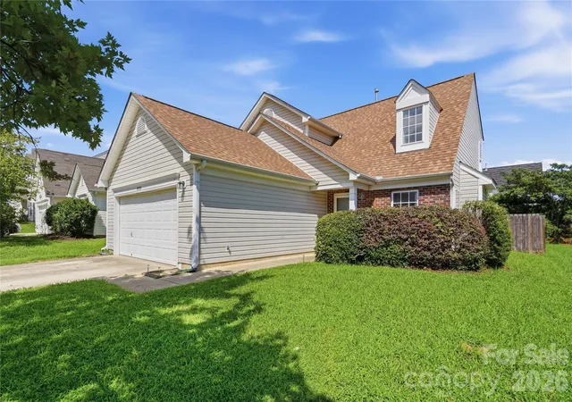 Photo 2 of Single family home for sale at 2925 Deep Cvs Dr Nw, Concord, NC 28027 | MLS# 4413532 | Listing updated on 2026-09-17