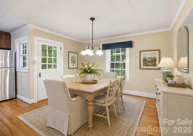 Photo 3 of Single family home for sale at 3732 Hickory Hwy, Statesville, NC 28677 | MLS# 4413535 | Listing updated on 2026-09-04