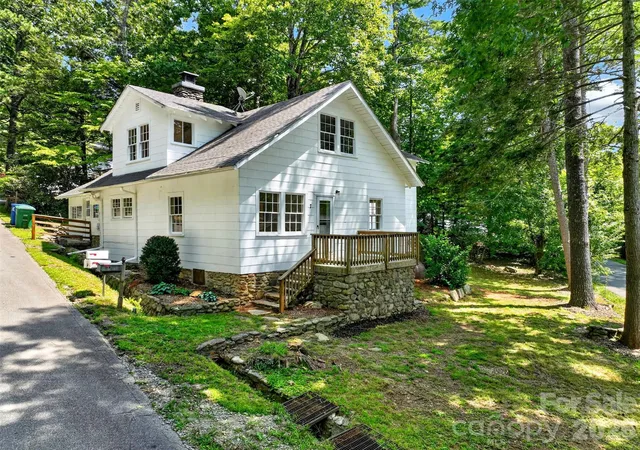 3rd image of 7 Bowers Rd, Black Mountain, NC 28711 | MLS# 4413537