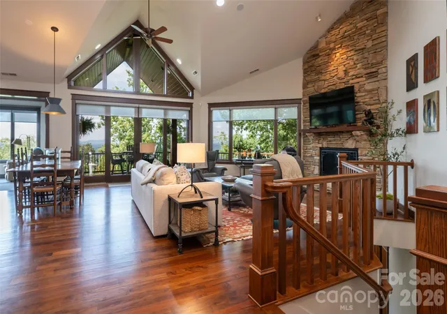 3rd image of 8 Points West Dr, Asheville, NC 28804 | MLS# 4413543