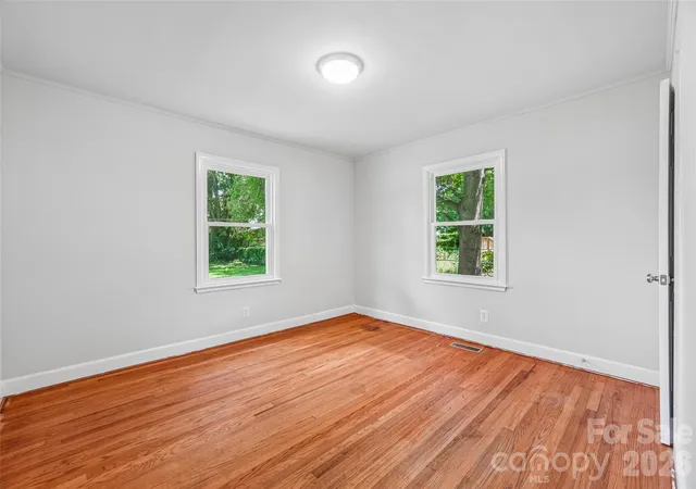 Photo 3 of Single family home for sale at 808 Lowery St, Shelby, NC 28152 | MLS# 4413554 | Listing updated on 2026-10-02