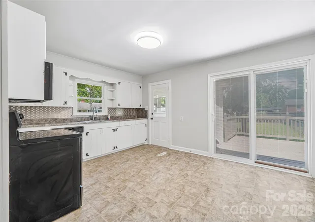 Photo 4 of Single family home for sale at 808 Lowery St, Shelby, NC 28152 | MLS# 4413554 | Listing updated on 2026-10-02