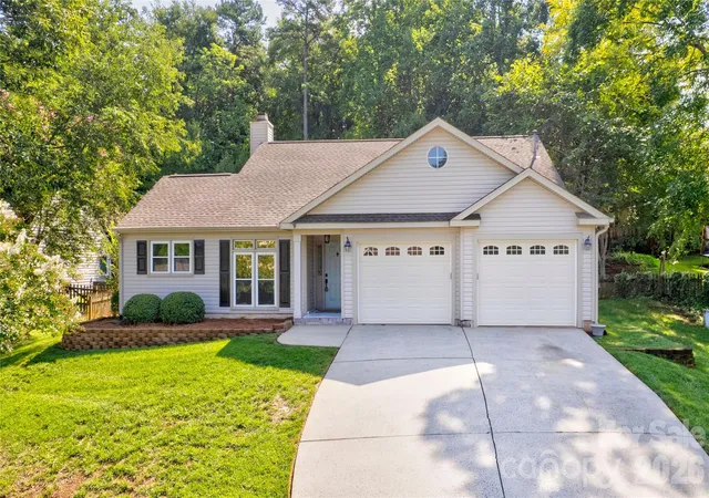Photo 1 of Single family home for sale at 156 Edgewater Dr Nw, Concord, NC 28027 | MLS# 4413561 | Listing updated on 2026-09-21