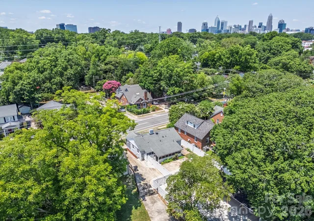 2nd image of 2113 Scott Ave, Charlotte, NC 28203 | MLS# 4413562