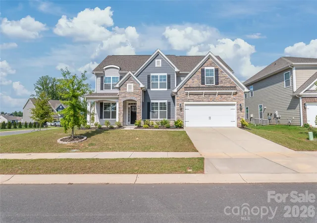 Photo 1 of Single family home for sale at 5703 Casper Dr, Charlotte, NC 28214 | MLS# 4413583 | Listing updated on 2026-09-02