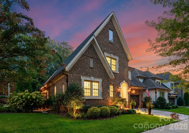 Photo 1 of Single family home for sale at 4611 Harper Ct, Charlotte, NC 28210 | MLS# 4413590 | Listing updated on 2026-10-28