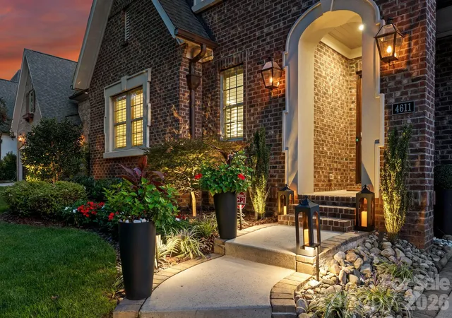 Photo 2 of Single family home for sale at 4611 Harper Ct, Charlotte, NC 28210 | MLS# 4413590 | Listing updated on 2026-10-28