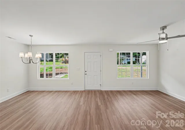 Photo 3 of Sale Pending at 1629 Pineburr Ln, Rock Hill, SC 29730 | MLS# 4413597 | Listing updated on 2026-08-22