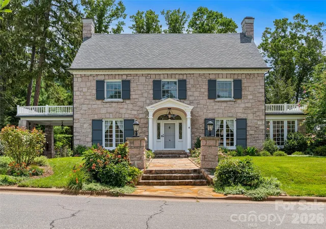 Photo 1 of Single family home for sale at 14 Griffing Blvd, Asheville, NC 28804 | MLS# 4413603 | Listing updated on 2026-10-08